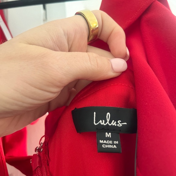 Lulu's Leilani Red Ruffled Jumpsuit Size M - Picture 3 of 10